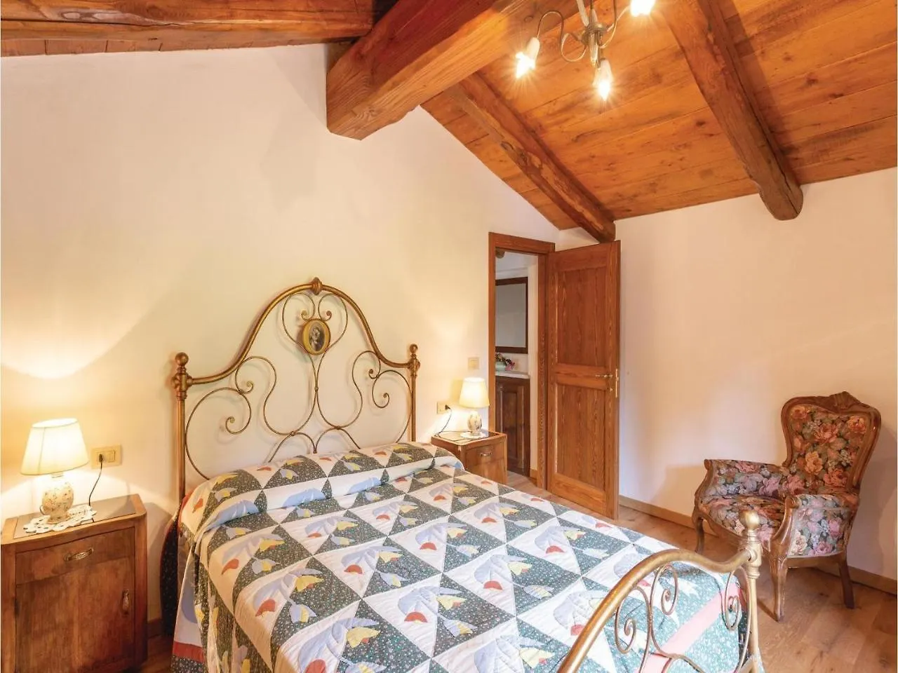 Holiday home Agriturismo Caccialupi-Casina Villa Ortignano Raggiolo Italy